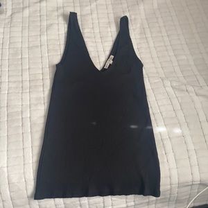 Express one eleven black vneck and vback robbed tank top